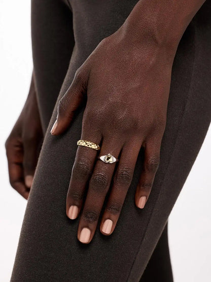 Signet Ring - Elysia