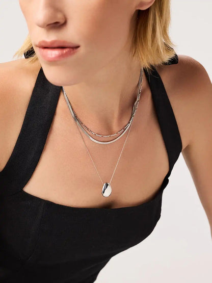 Gold Pendant Necklace - Pebble
