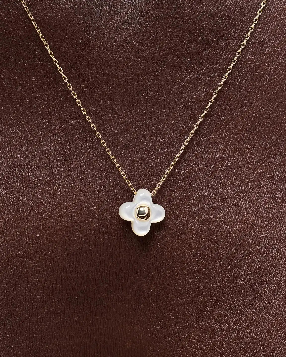 Flower Necklace - Liora Pendant Mini