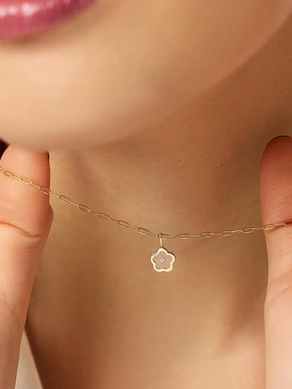 Gold Pendant - Flower Floating Diamond Charm
