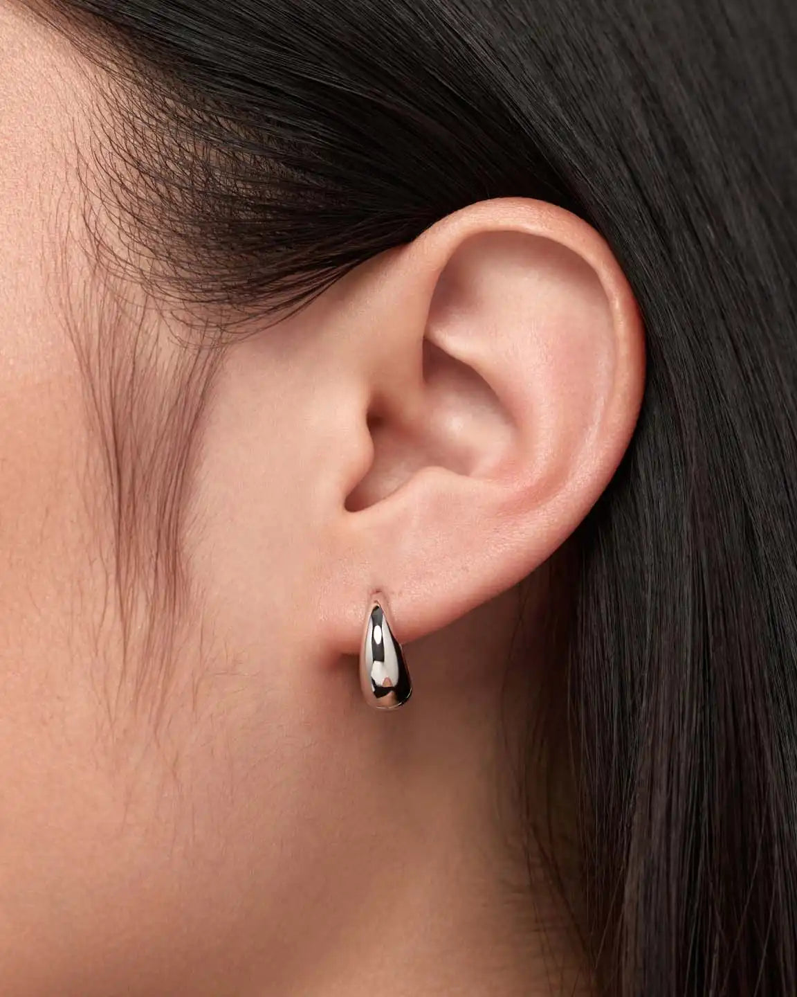 Small Gold Hoop Earrings - Nate Medium