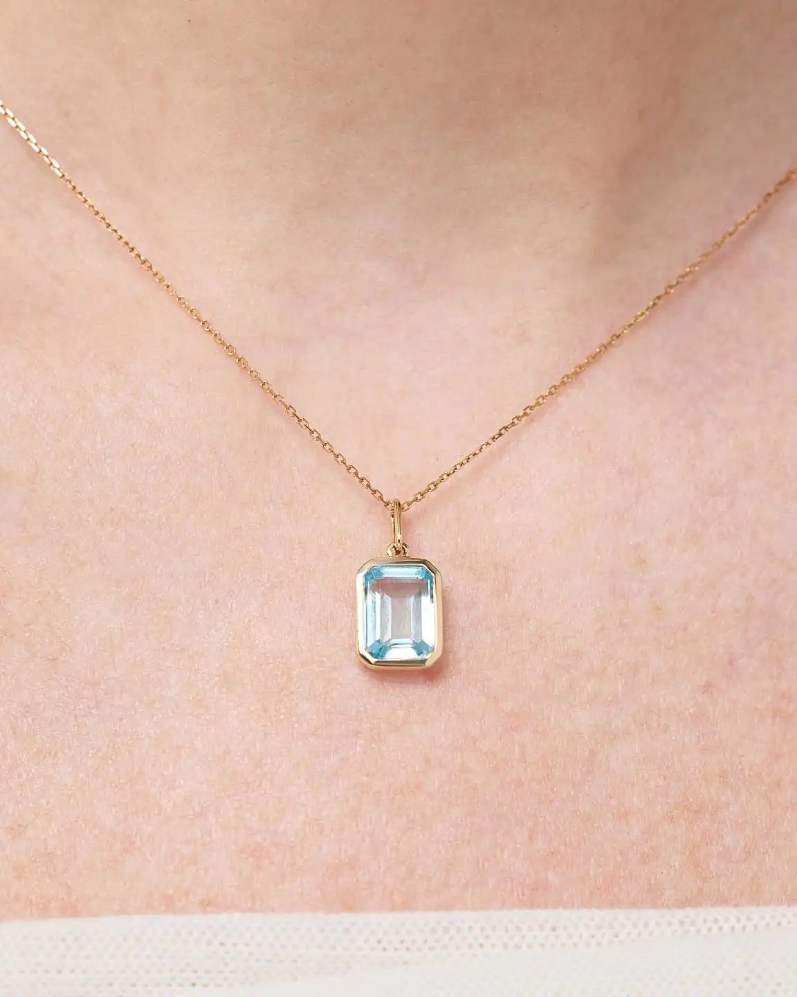 Solid Yellow Gold - Light Pink Sapphire Spritz Charm