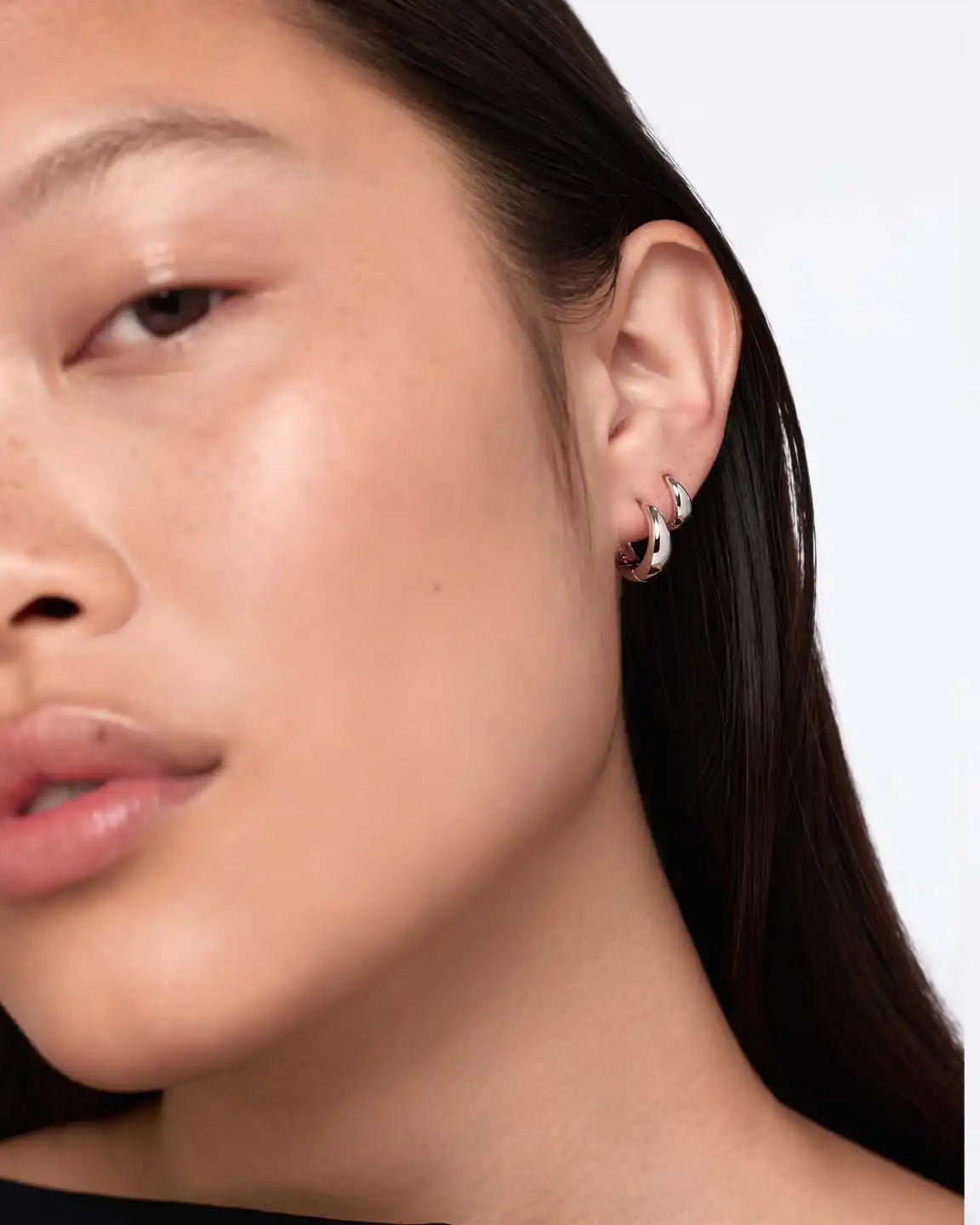Small Gold Hoop Earrings - Nate Medium