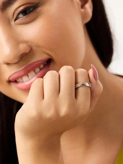 Gold Band Ring - Eliora